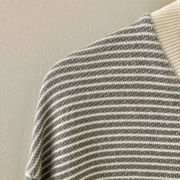 Alternative beige striped sweater XS - Picture 4 of 5